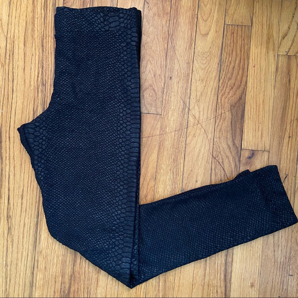 H&M Divided Snake Print Leggings